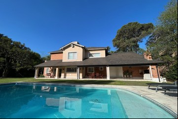 Aunque los precios bajaron, cae la demanda de casas y quintas para pasar el verano en el GBA