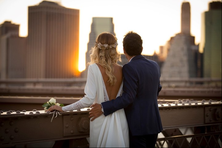 El casamiento cambia el estatus legal de un inmigrante sin papeles Foto ShutterStock.