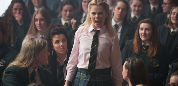 Las Derry girls en tiempos del IRA, o cómo reírse de las tragedias