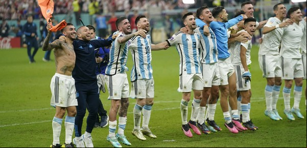 Argentina vs Croacia, EN VIVO: con un soberbio Messi más la eficacia de Julián Álvarez, la Albiceleste goleó y jugará la final del Mundial