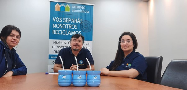 Los mates del Mundial: son de plástico reciclado y los hace una cooperativa de ex cartoneros