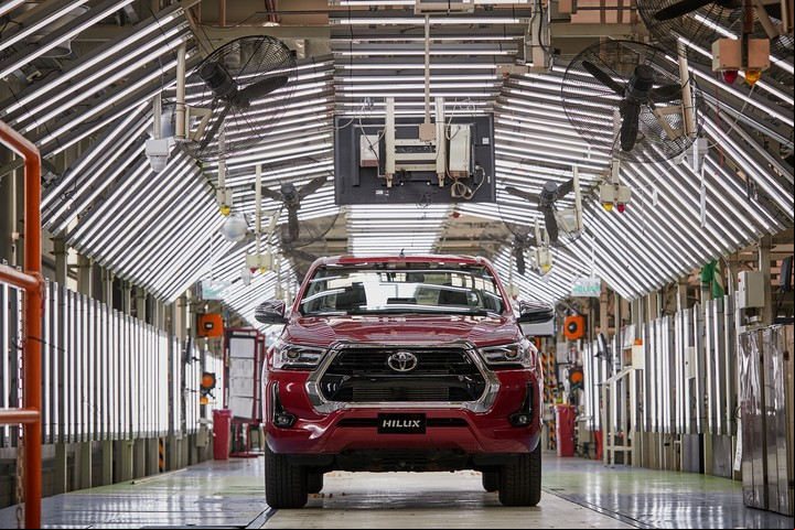 Toyota Hilux salida de la planta de Zárate