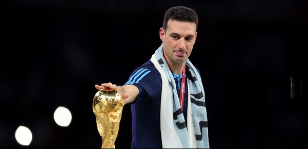 Scaloni, el DT que nadie vio venir: de recibirse con honores en Qatar a la bomba tras el segundo Maracanazo
