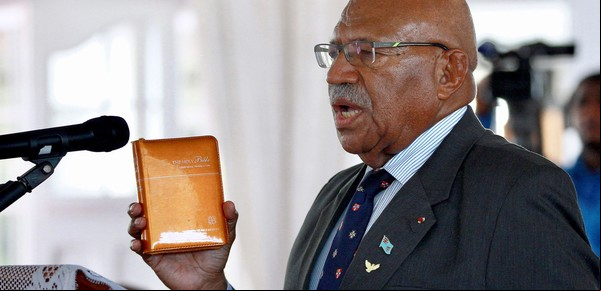 "Rambo" Rabuka, el ex golpista que vuelve a ser primer ministro de Fiyi