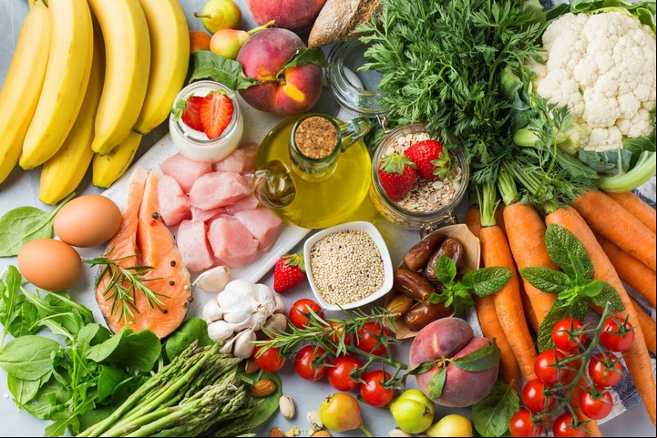 Una dieta rica en verduras, frutas y pescados grasos traerán grandes beneficios a tu salud.
