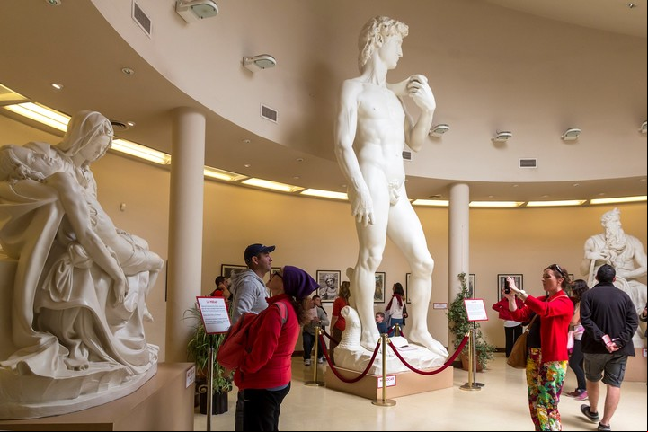 En la cima está la Galería de Arte. Foto Cerro Otto.