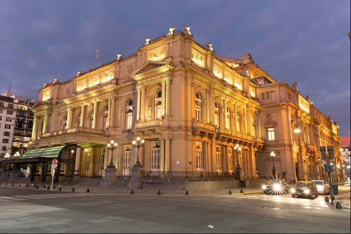 El Teatro Colón será una de las muchas sedes. Foto: Mauro Alfieri/GCBA