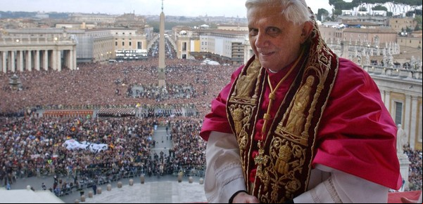 Dieron a conocer una carta en la que Benedicto XVI reveló el "motivo central" de su renuncia