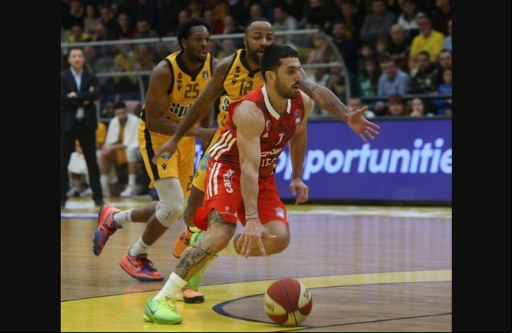 Facundo Campazzo, durante la visita triunfal del Estrella Roja a Croacia. Foto: Prensa Estrella Roja.
