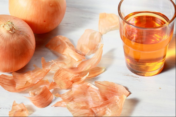 El té de cebolla es un gran aliado contra la tos y reduce los síntomas de gripe y resfrío. Foto: Shutterstock