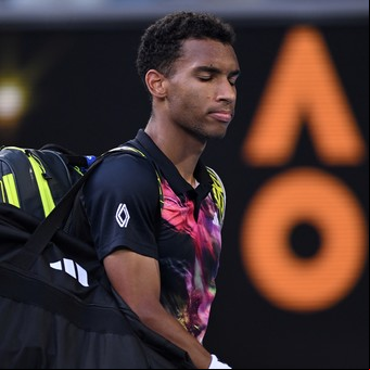 Auger-Aliassime, la última víctima de la "maldición" de Netflix en un Abierto de Australia que tumba favoritos