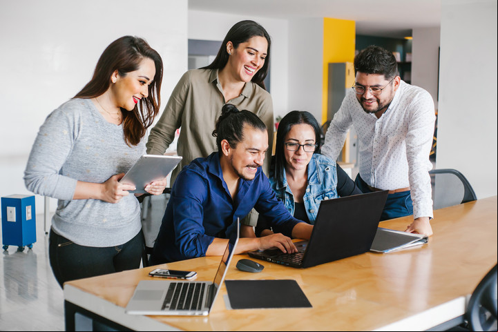 La habilidades blandas vinculadas a la comunicación, el liderazgo y el trabajo en equipo son cada vez más apreciadas. Foto: Shutterstock.