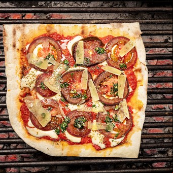 Pizza napolitana a la parrilla