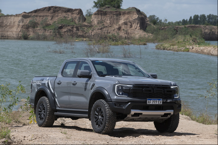 La nueva Ford Ranger Raptor anticipa la llegada del modelo que se fabricará en la Argentina.
Foto: Rolando Andrade Stracuzzi