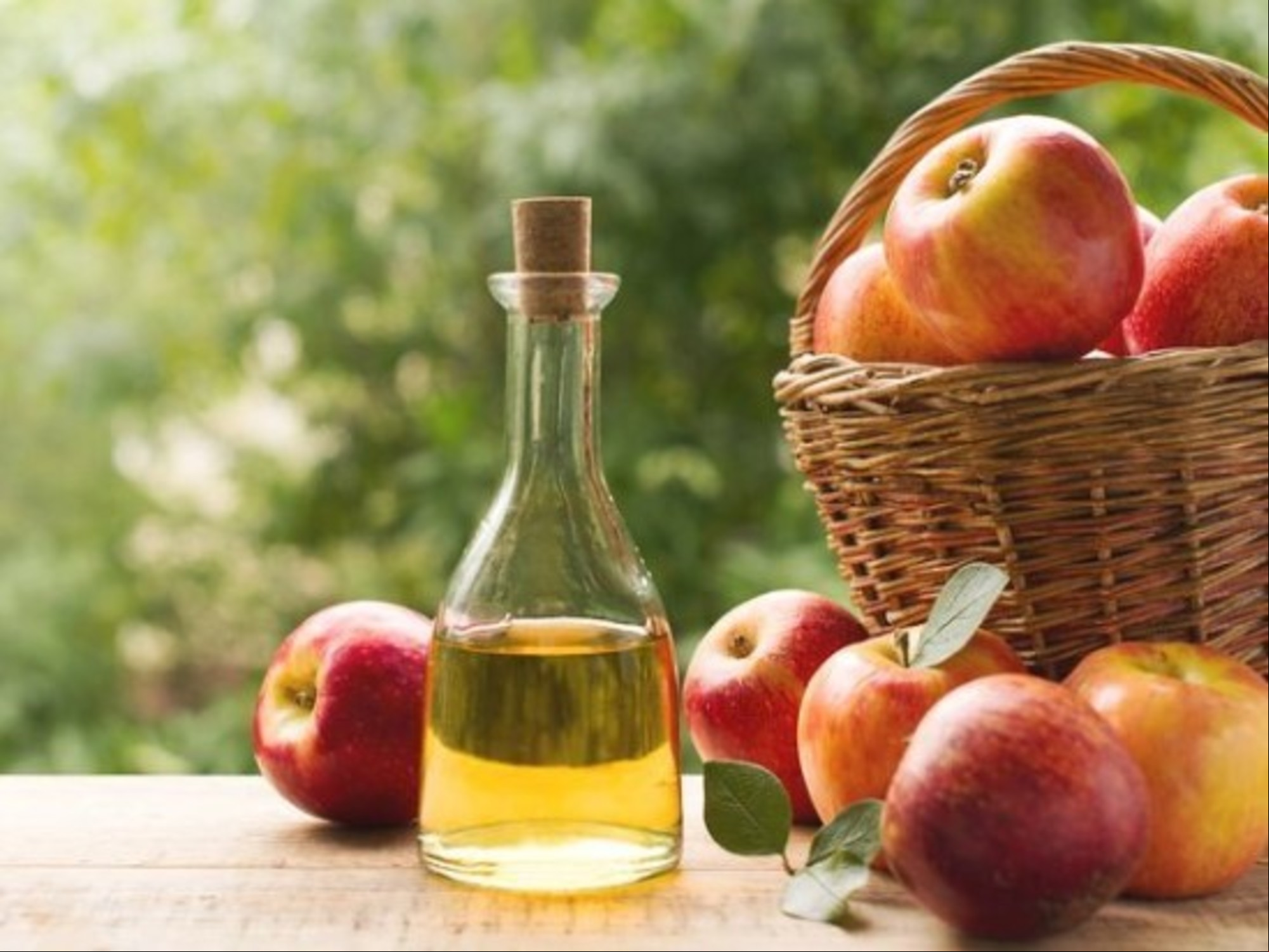 Vinagre de sidra de manzana. También recomendado para un baño de inmersión tranquilizante./ Foto: iStock.