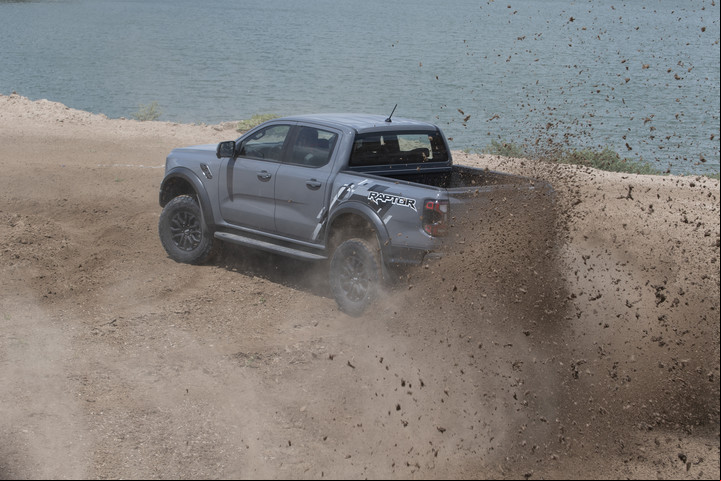 EL poder del motor V6 de la Ford Ranger Raptor lleva a esta camioneta a una nueva dimensión.
Foto: Rolando Andrade Stracuzzi
