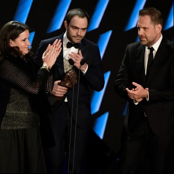 Argentina 1985 sigue sumando premios: ganó un Goya en España, en una gala teñida por la muerte de Saura