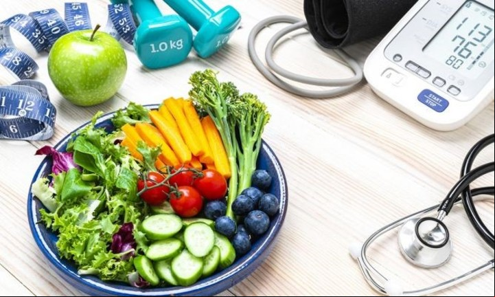 La comida saludable es vital para prevenir y tratar la hipertensión.