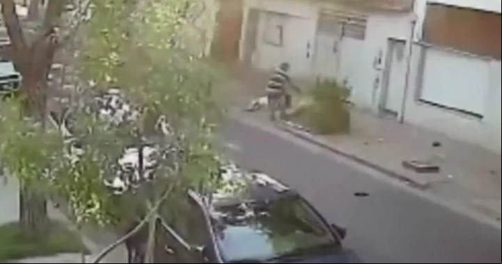 Rosario: el hombre disparó a quemarropa contra el matrimonio.