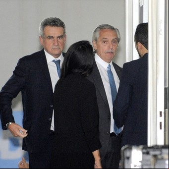 Agustín Rossi se metió en la interna oficialista: "El Presidente puede ser candidato y nadie tiene poder de veto en la coalición"