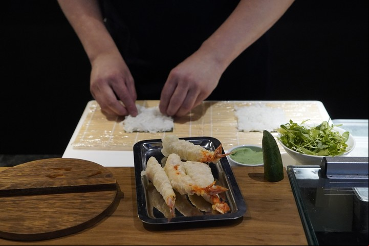 Roll Ebi Tempura en Kōnā Corner. Foto: Emmanuel Fernández.