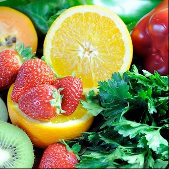 Cómo consumir la planta que ayuda a la absorción de hierro, tiene vitaminas y es desinflamatoria