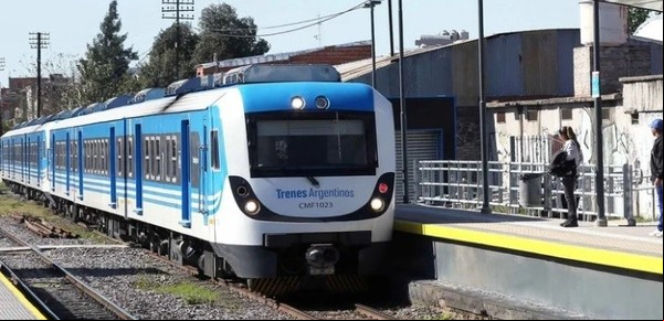 Cercan 13 kilómetros de vías del Belgrano Sur en La Matanza y harán 9 cruces peatonales