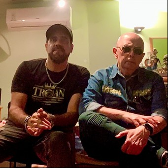 El Indio Solari grabó por primera vez un reggae y lo hizo con el grupo El Natty Combo
