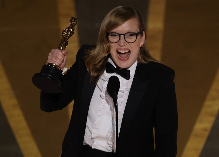Sarah Polley ganó el Oscar al Mejor Guion Adaptado por «Mujeres que hablan» en 2023. REUTERS/Carlos Barria