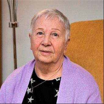 La enfermera jubilada de 80 años que esperó 24 horas en el pasillo de un hospital a ser atendida