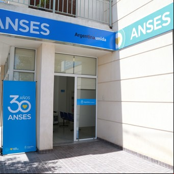 AUH: cuándo cobro la asignación de abril si mi DNI termina en 9