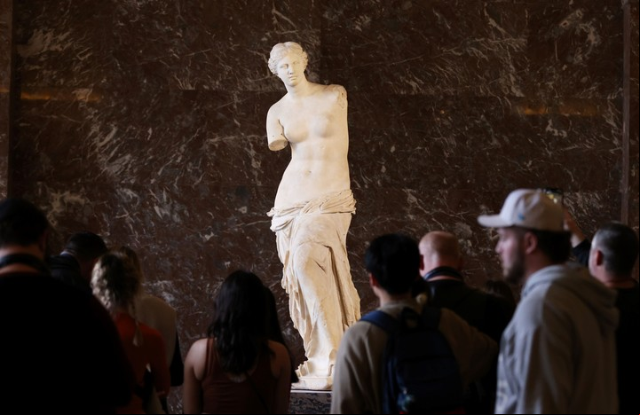 La estatua "Venus de Milo" en el Museo del Louvre, en París, Francia (Xinhua).
