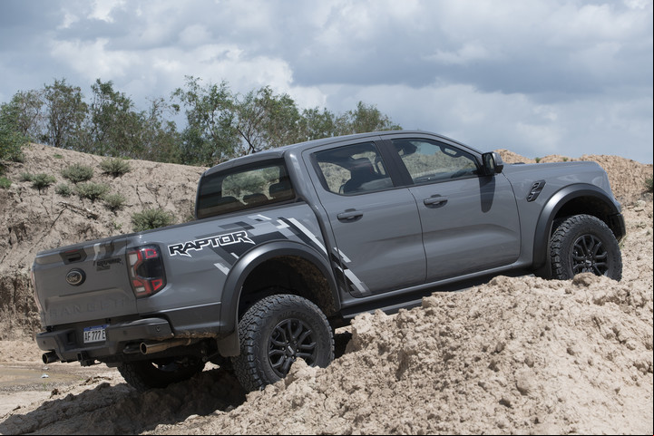 La nueva Ford Ranger Raptor ahora viene con motor naftero V6 de 397 CV. Foto Rolando Andrade Stracuzzi