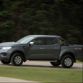 Renault Alaskan sumó más versiones con caja automática