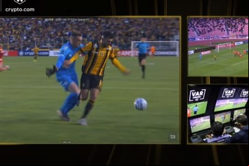 Bronca en River: el audio del VAR y los gritos de Armani al árbitro en el polémico penal ante The Strongest