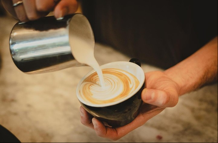 Expresso Bolivia, café de especialidad en Villa Pueyrredón.