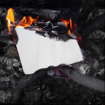 Rituales: ¿Qué significa escribir el nombre de una persona en un papel y quemarlo?
