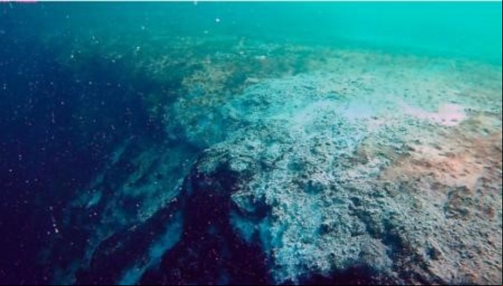 Las primeras imágenes del interior del segundo agujero azul más profundo.