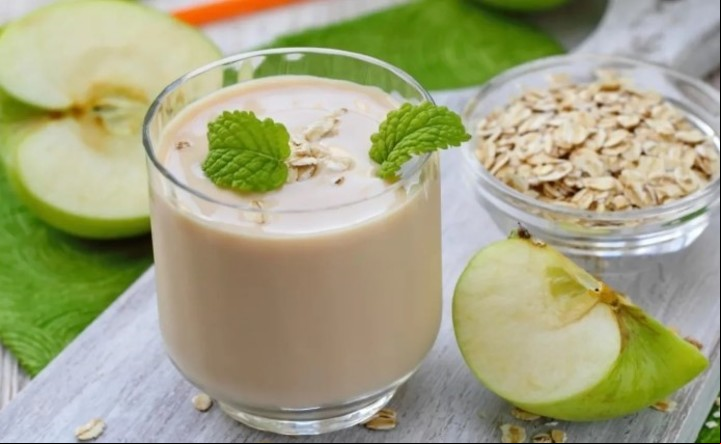 Los licuados de manzana, avena y amaranto aportan colágeno.