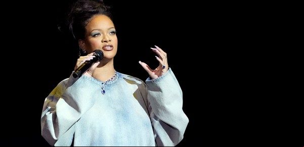 Rihanna será la Pitufina en la nueva película de Los Pitufos