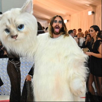 Lo que dejó la Met Gala, entre celebridades y looks exóticos, en el tributo al diseñador Karl Lagerfeld