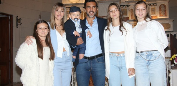 Fabián Cubero y Mica Viciconte aprovecharon y celebraron el bautismo y cumpleaños de Luca