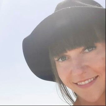 Quería ser madre, se cansó de buscar pareja y recurrió a Facebook para encontrar un donante de esperma
