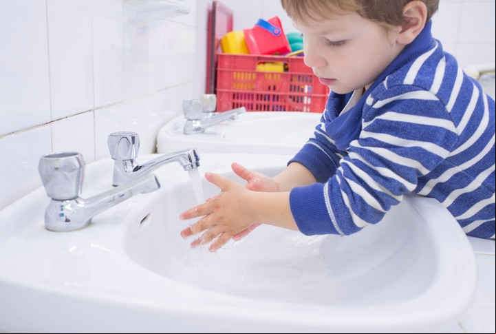Las rutinas ayudan a que los niños incorporen hábitos. Foto Shutterstock