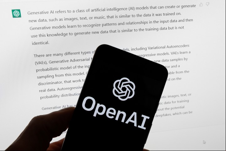 Un teléfono inteligente con al ChatGPT