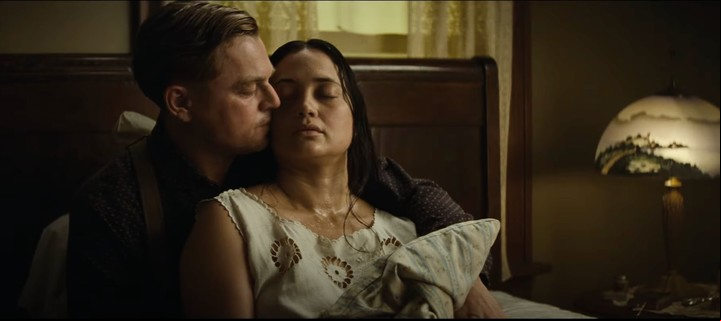 Leo y Lili Gladstone, la esposa de su personaje, una acaudalada nativa Osage.