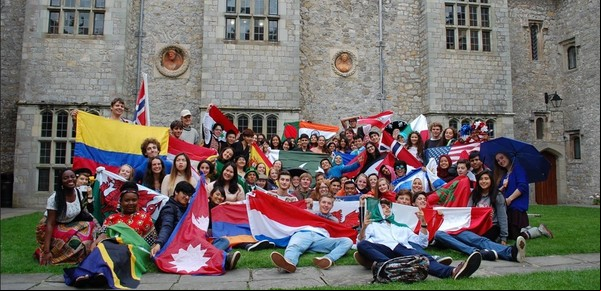 Así es el excéntrico UWC Atlantic College, donde estudiaron Alexia y Leonor, las hijas de Máxima y Letizia