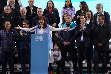 Cristina Kirchner busca armar un bloque duro en Diputados para cercar a Sergio Massa si llega al Gobierno