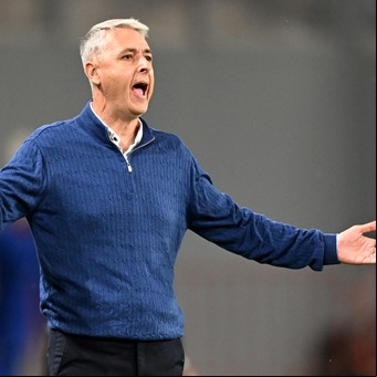 El DT de Sporting Cristal, durísimo contra River: "Se creen los dueños de la Libertadores y la Conmebol"