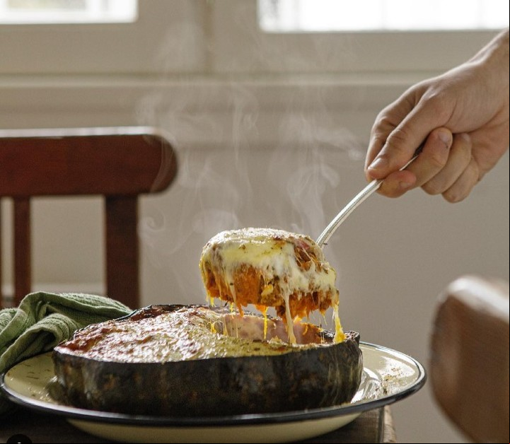 Cabutia al horno con queso Cuartirolo. Foto: @quesosjuangrande